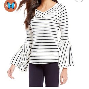 Gibson Latimer Off shoulder Flare sleeve